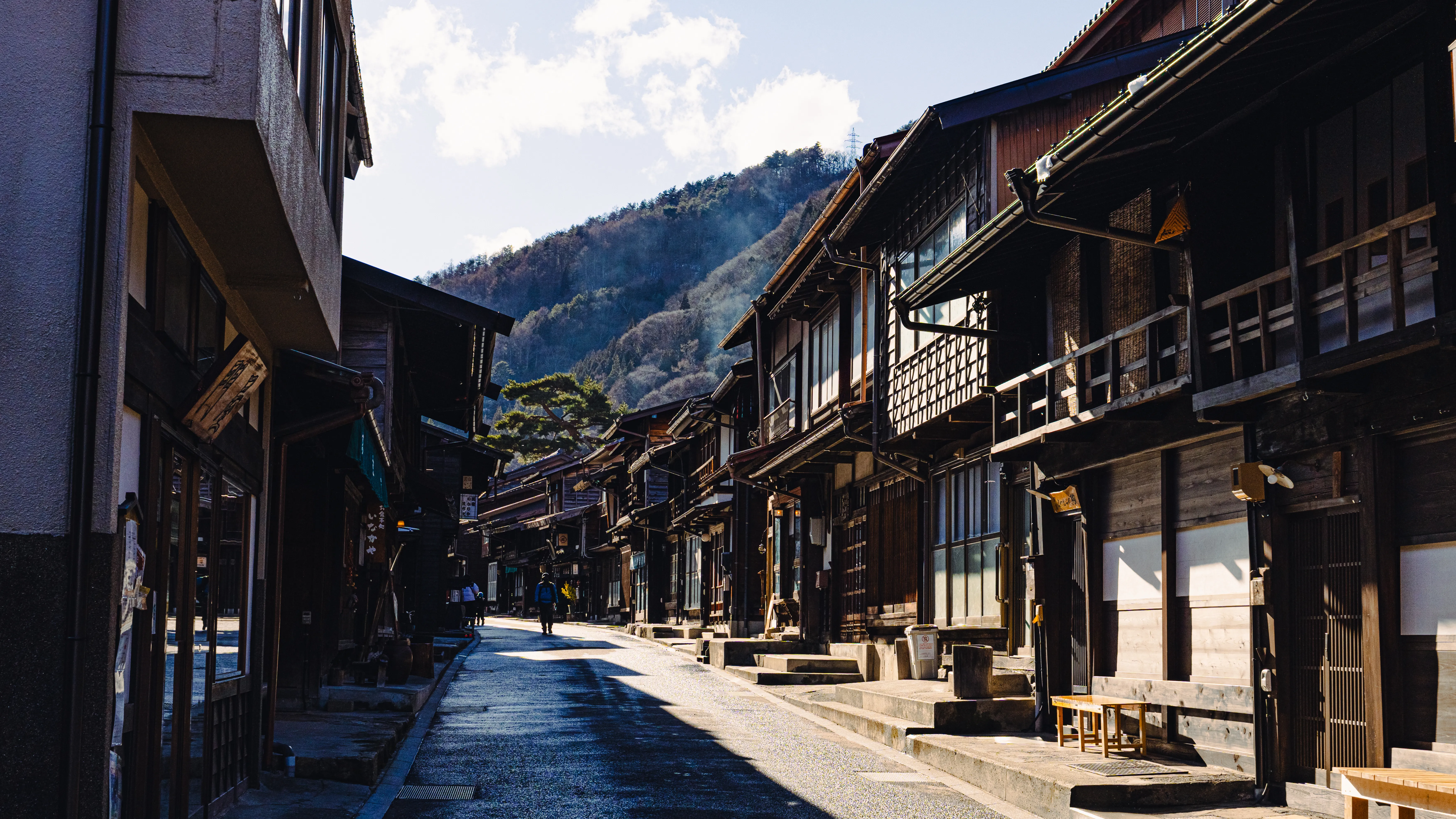 The long street of Narai-juku