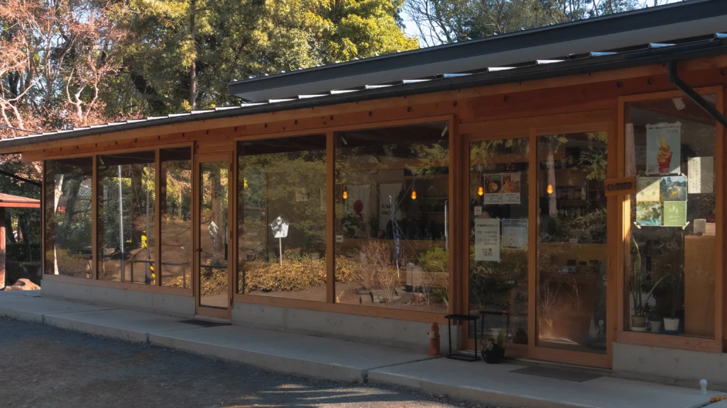 A modern glass-fronted café near Kitain Temple, perfect for a break after exploring the temple grounds