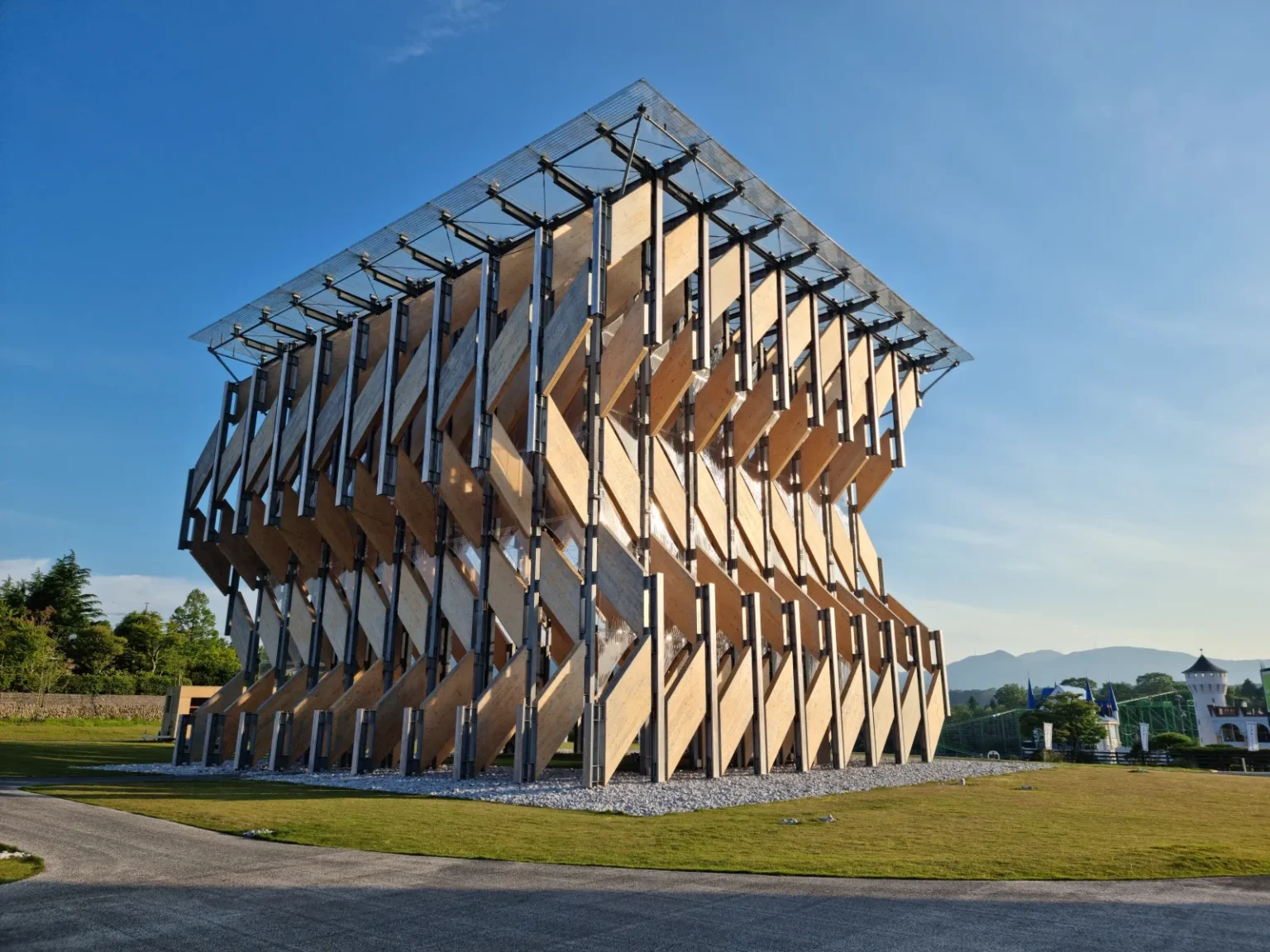 Kengo Kuma's timber-lattice GREENable Hiruzen pavilion