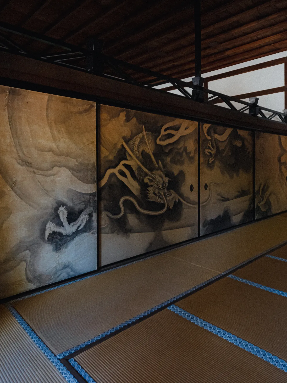 Vertical view of Unryu dragon painting on the Hojo fusuma at Ryoanji