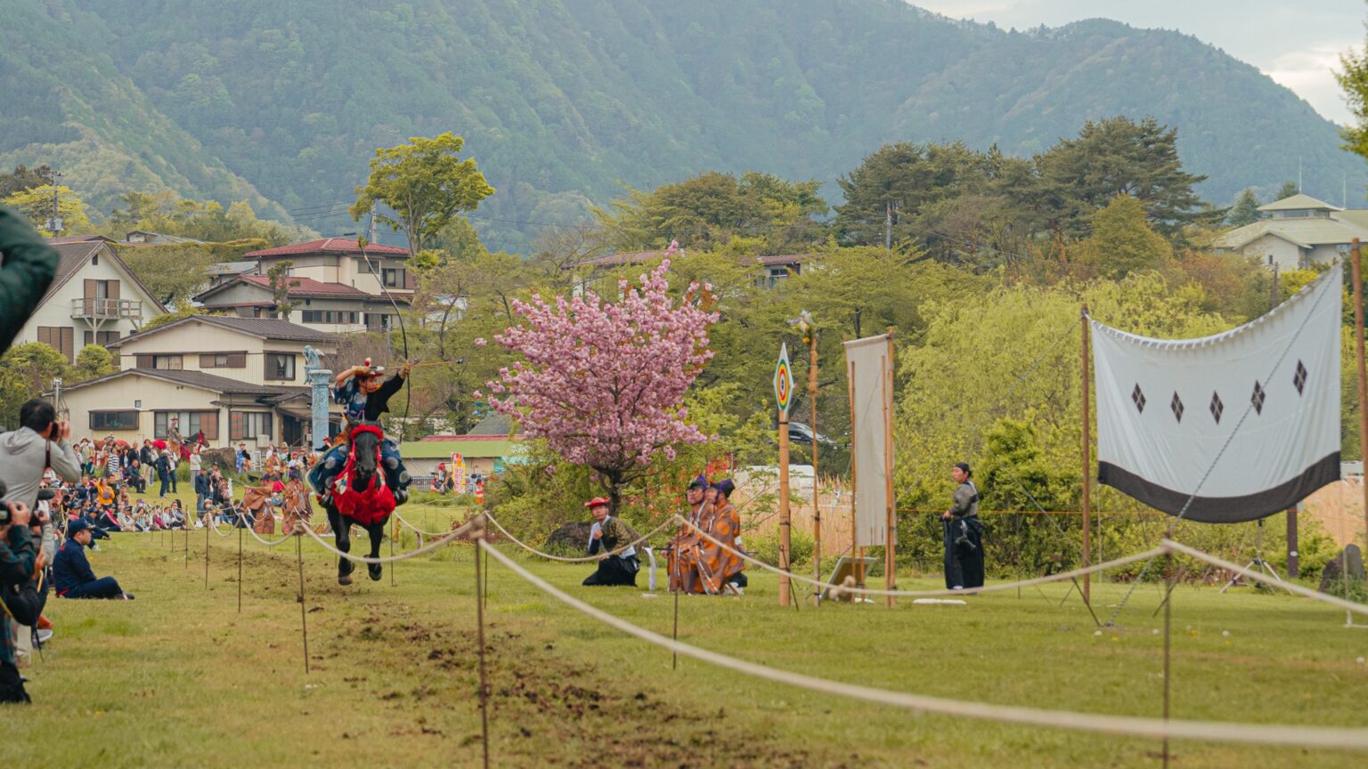 Yabusame archer reaching the target line