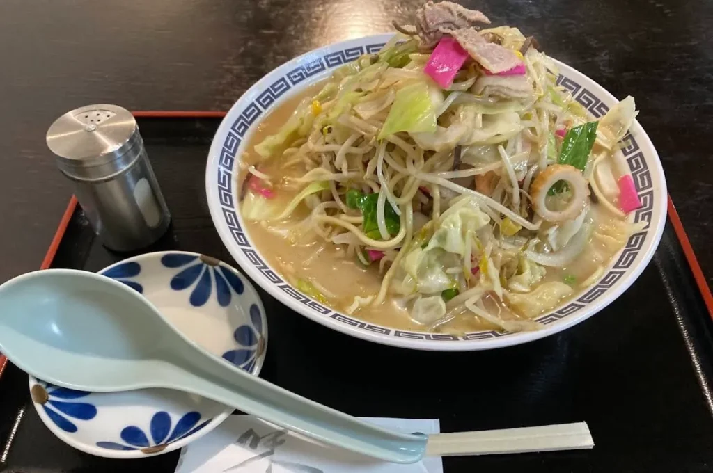 obama-champon-noodles-seafood.jpg — Bowl of Obama champon noodles with vegetables and seafood