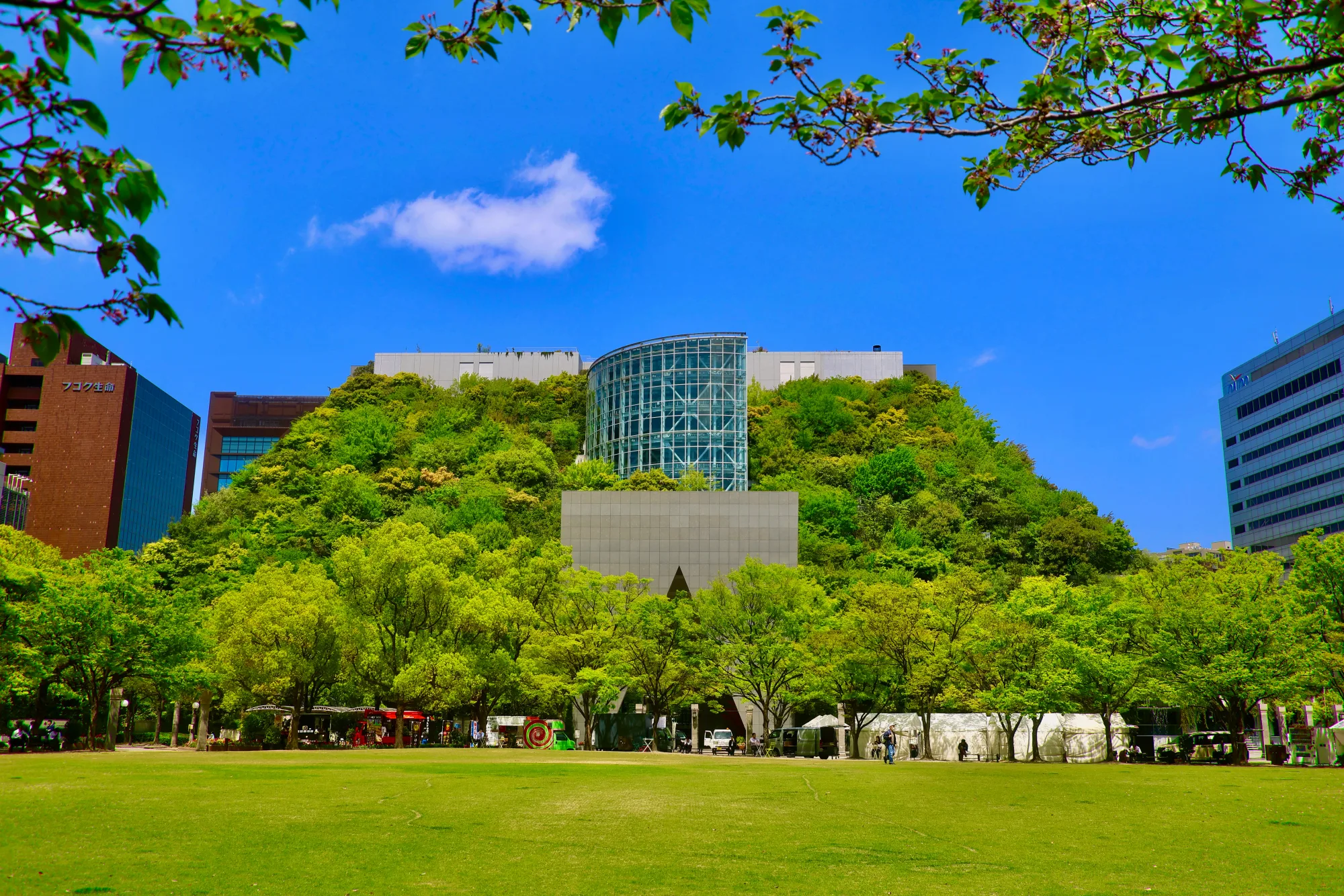 The planted step-garden terraces of ACROS Fukuoka by Emilio Ambasz, Fukuoka