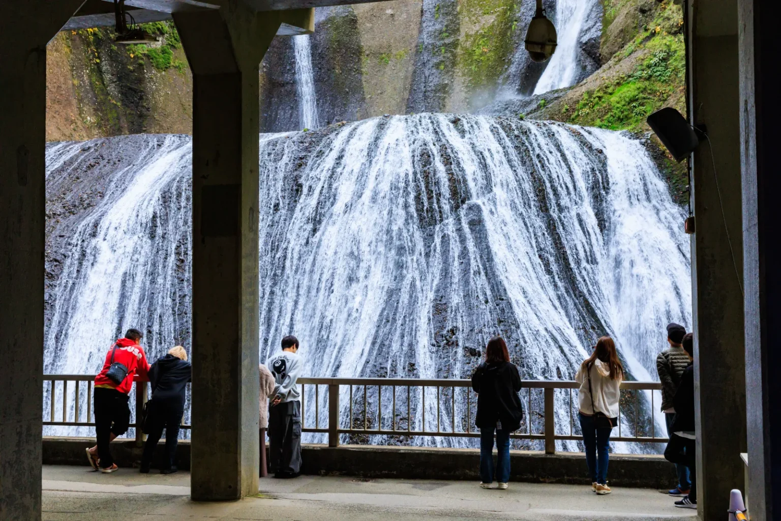 Fukuroda Falls: Tickets, Buses and Autumn Leaves (2026)